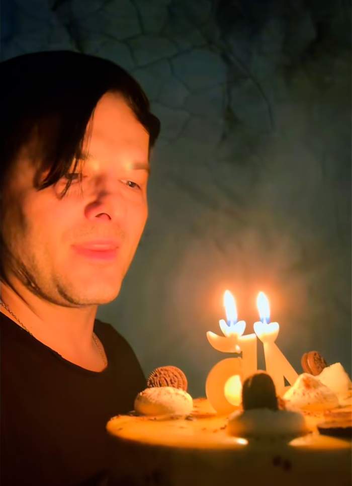 Liviu Vârciu a suflat lumânările de pe tort