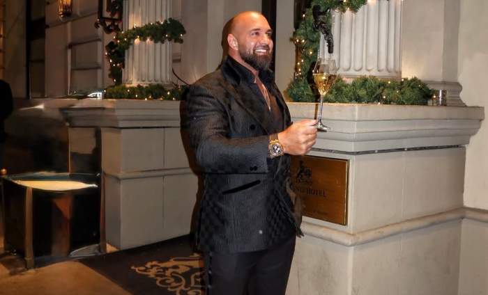 Alex Bodi, la costum