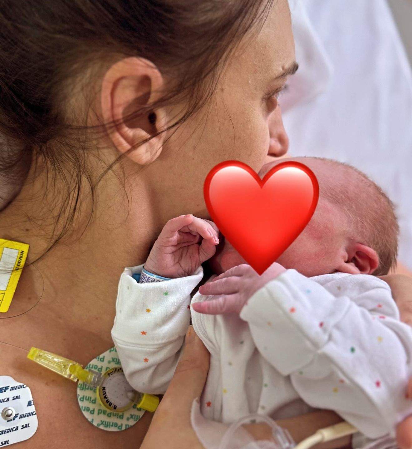 Ilona Brezoianu, alături de fiul ei