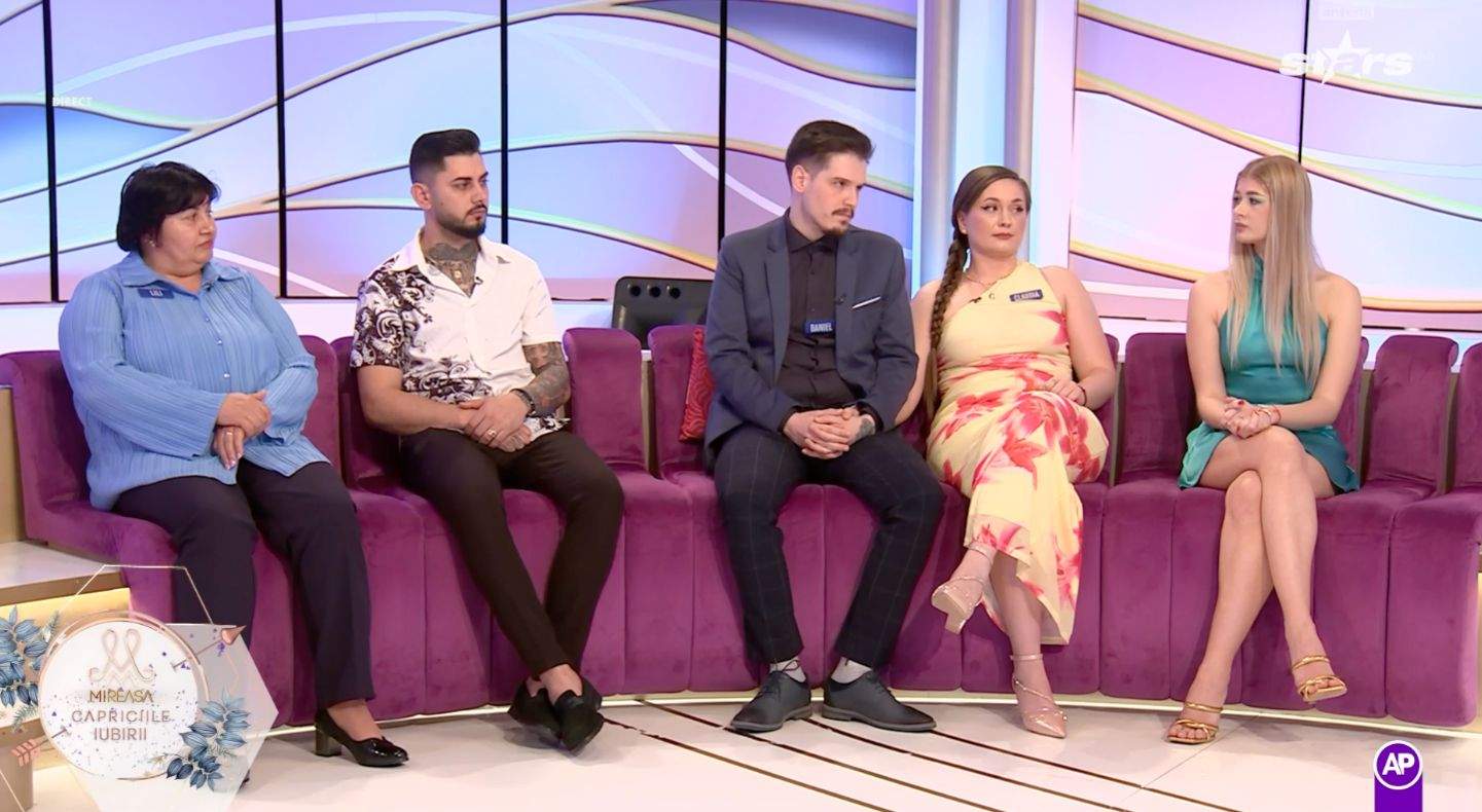 Claudia și Daniel de la Mireasa, de mână