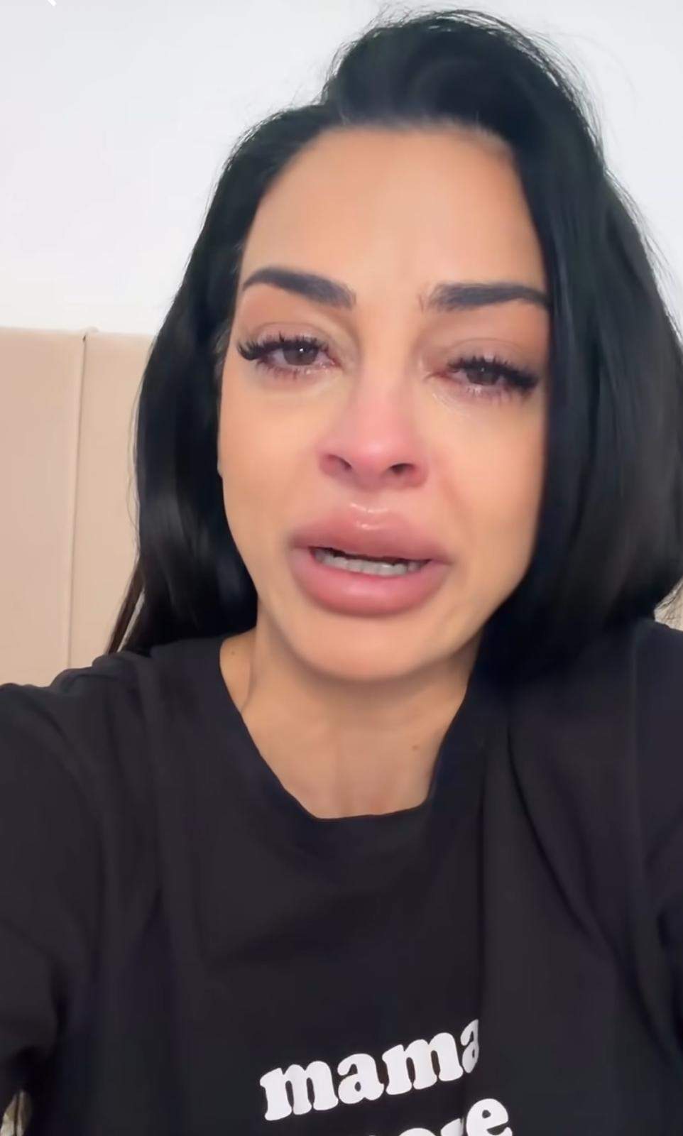 Ema Oprișan, pe Instagram