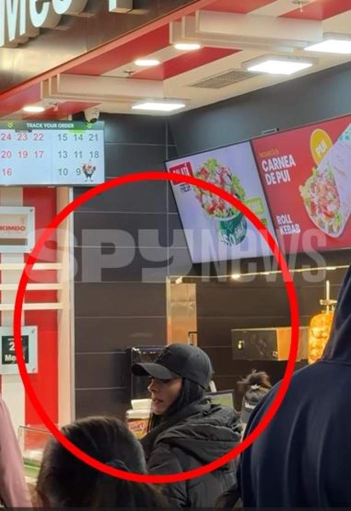 cosmina pasarin la mall