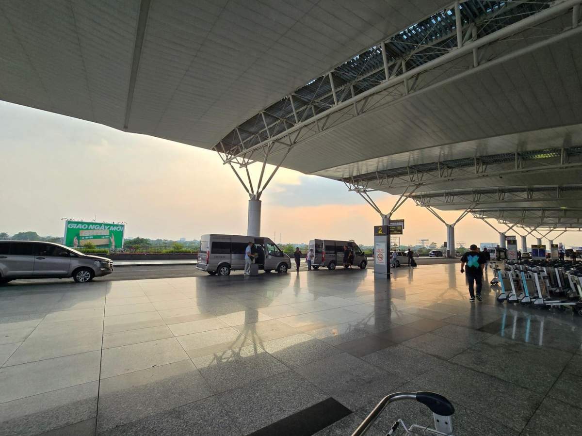 De ce au mers, de fapt, elevii din Vrancea în Dubai. Cum au ajuns în mijlocul crizei din Orient: "Părinții au fost de acord"