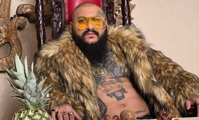 Dani Mocanu, pe un tron