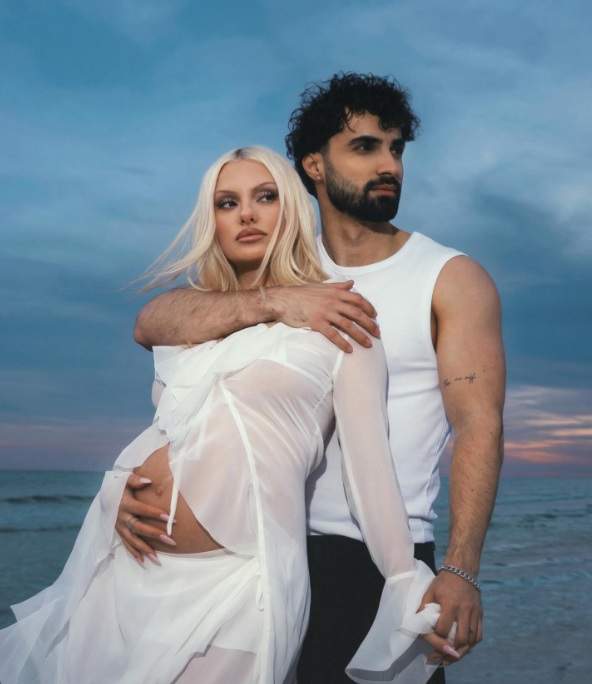 Alexandra Stan a dezvăluit sexul bebelușului și numele. Artista va deveni mamă pentru prima dată