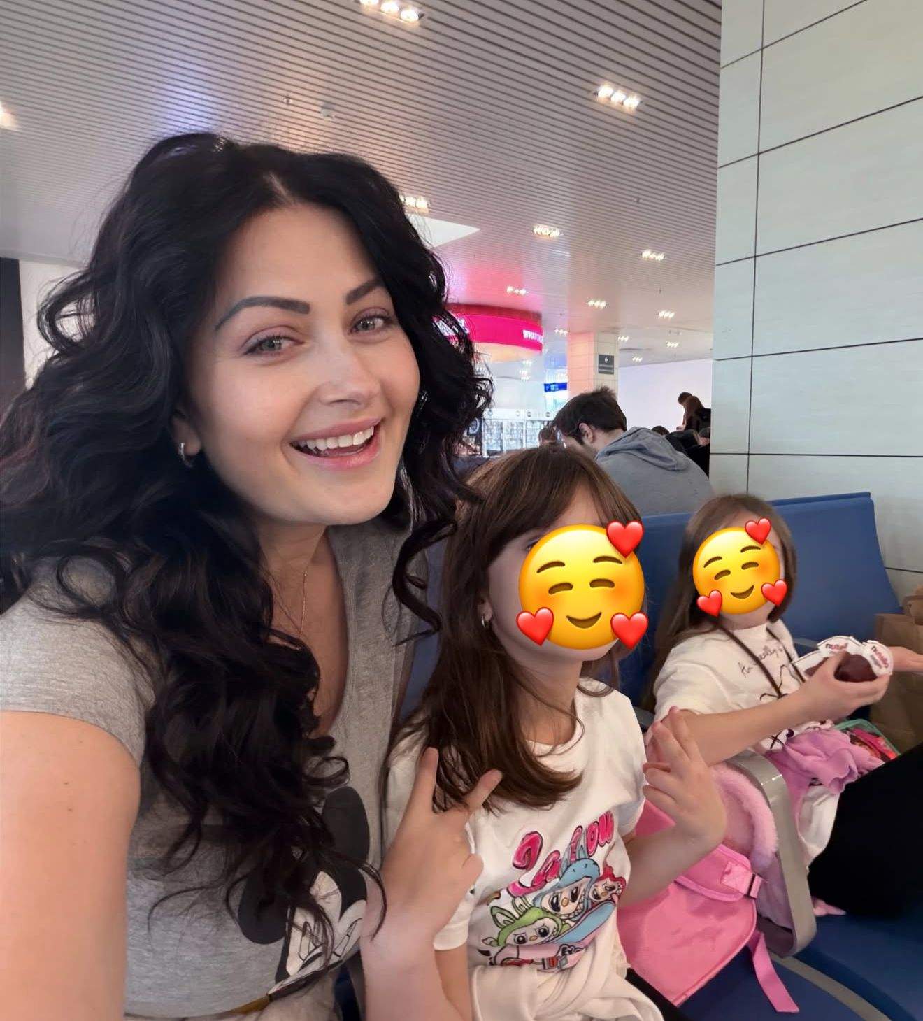 Gabriela Cristea și fiicele ei