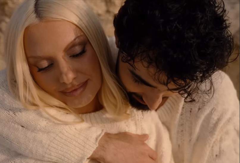 Imagini înduioșătoare cu Alexandra Stan însărcinată și iubitul! Cântăreața e mai îndrăgostită ca niciodată