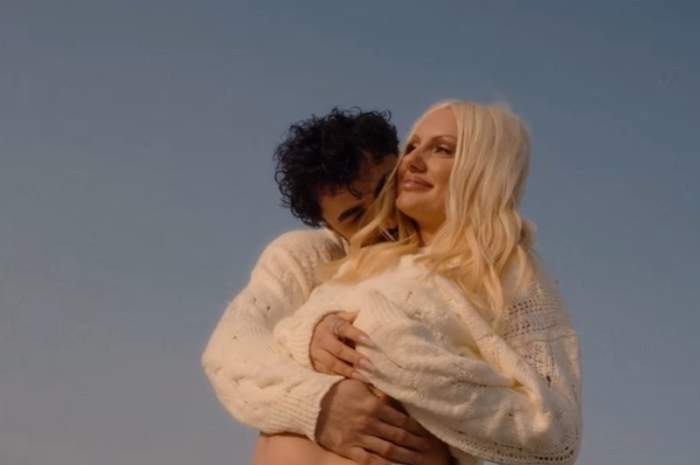 Imagini înduioșătoare cu Alexandra Stan însărcinată și iubitul! Cântăreața e mai îndrăgostită ca niciodată