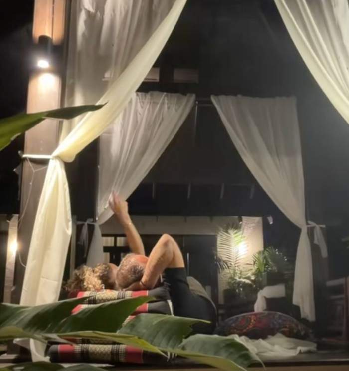 Alexia Țalavutis, în Thailanda, alături de soț