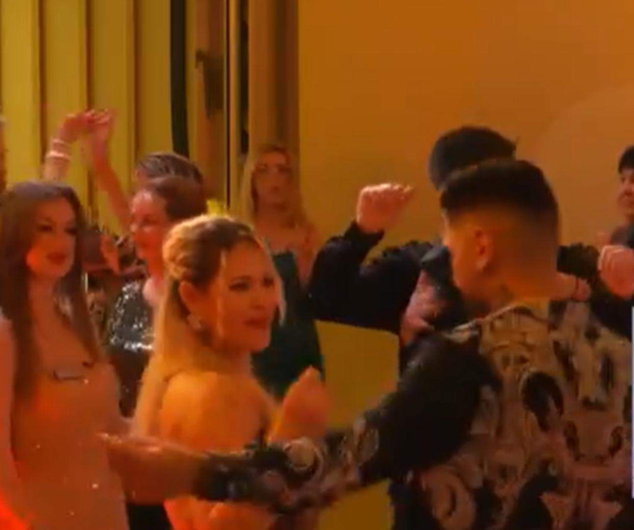 Un nou cuplu în casa Mireasa? Cine e băiatul în compania căruia Roxana petrece tot mai mult timp