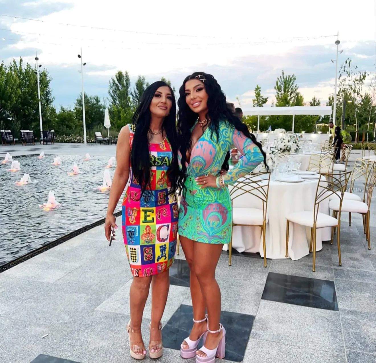 Alina Marymar, alături de mama ei