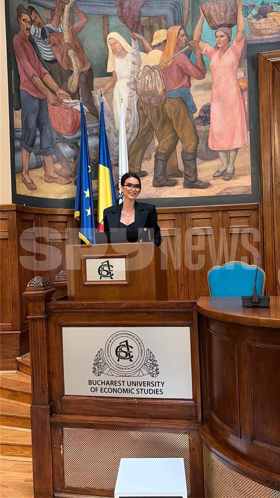 Geanina Ilieș deschide Bucharest Fashion Week! Prezentatoarea Știrilor Antena Stars, prezență impecabilă la evenimentul de clasă