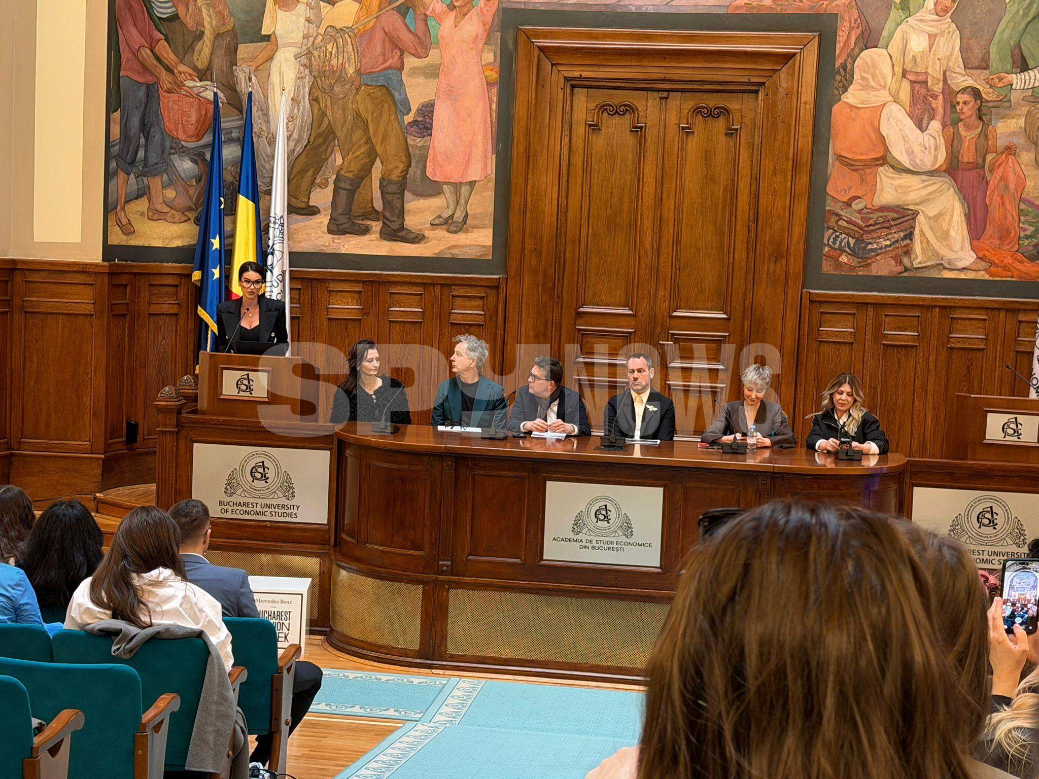 Geanina Ilieș deschide Bucharest Fashion Week! Prezentatoarea Știrilor Antena Stars, prezență impecabilă la evenimentul de clasă