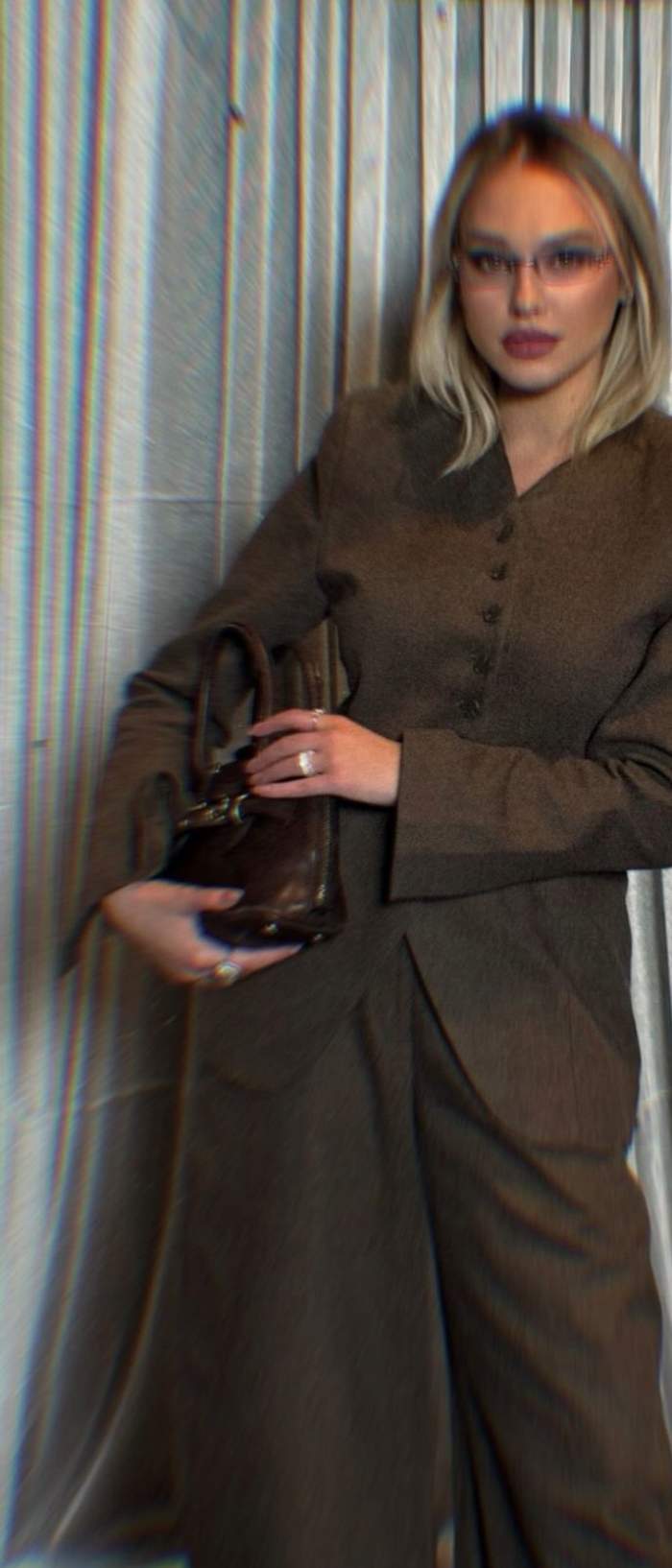 Cum s-au îmbrăcat vedetele în prima seară la Bucharest Fashion Week! GALERIE FOTO