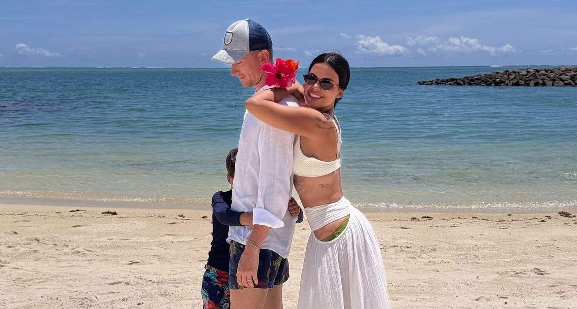 Andreea Popescu și Rareș Cojoc, la Plajă