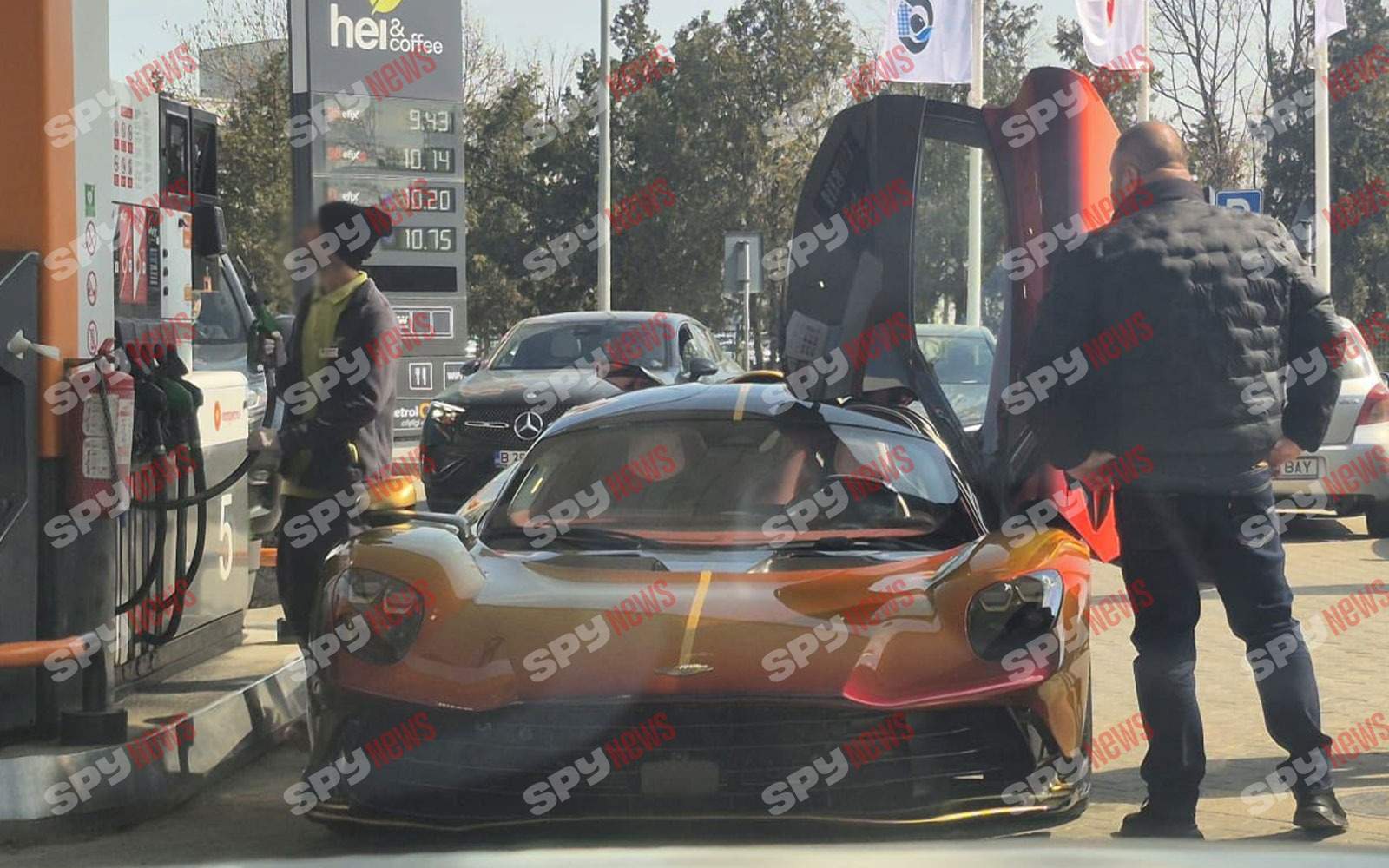 Mașina lui Andrew Tate