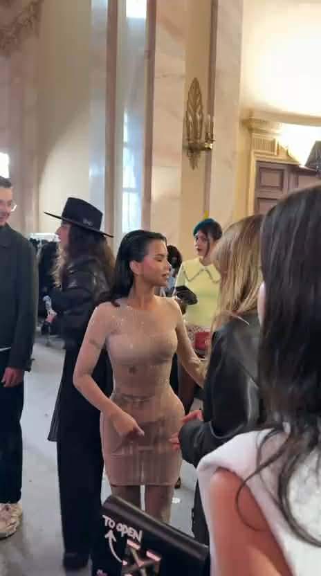 Inna la Bucharest Fashion Week