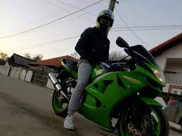 El este motociclistul de 21 de ani care a murit în accidentul din Mehedinţi. Avea o fetiță și urma să se căsătorească