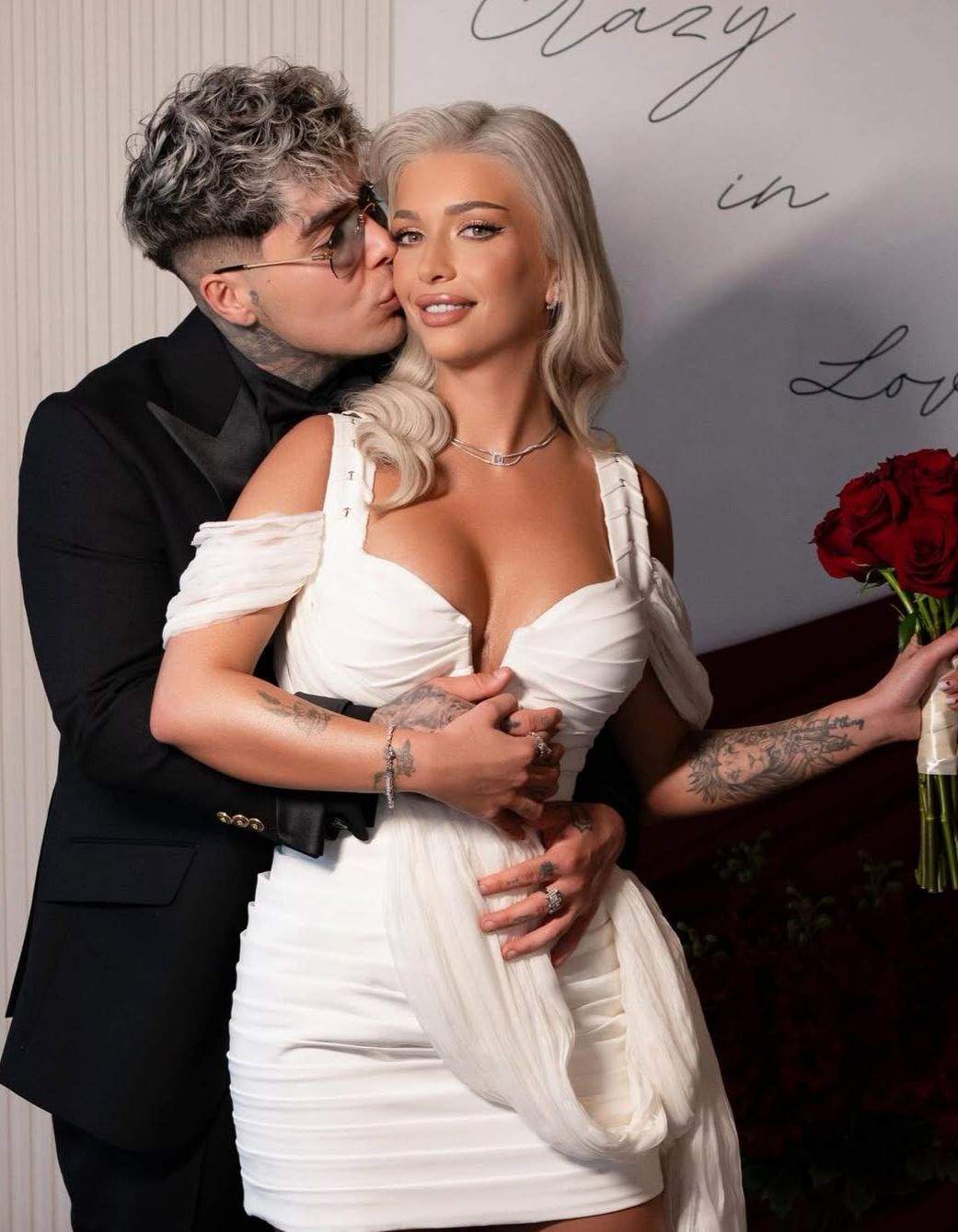 Lino Golden își sărută soție