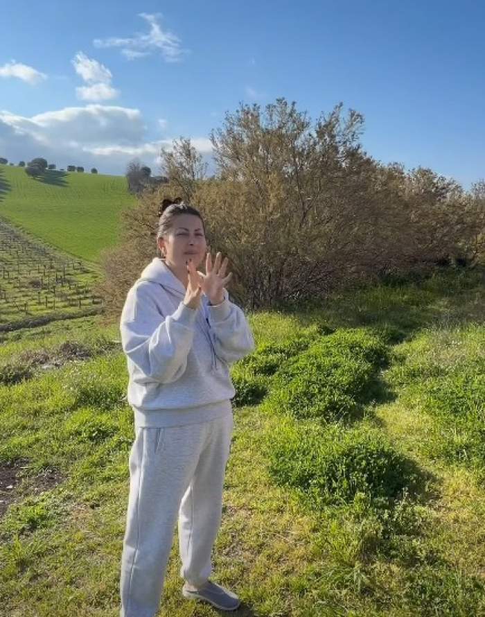 Cum arată curtea casei din Italia a Gabrielei Cristea! Zici că e moșie