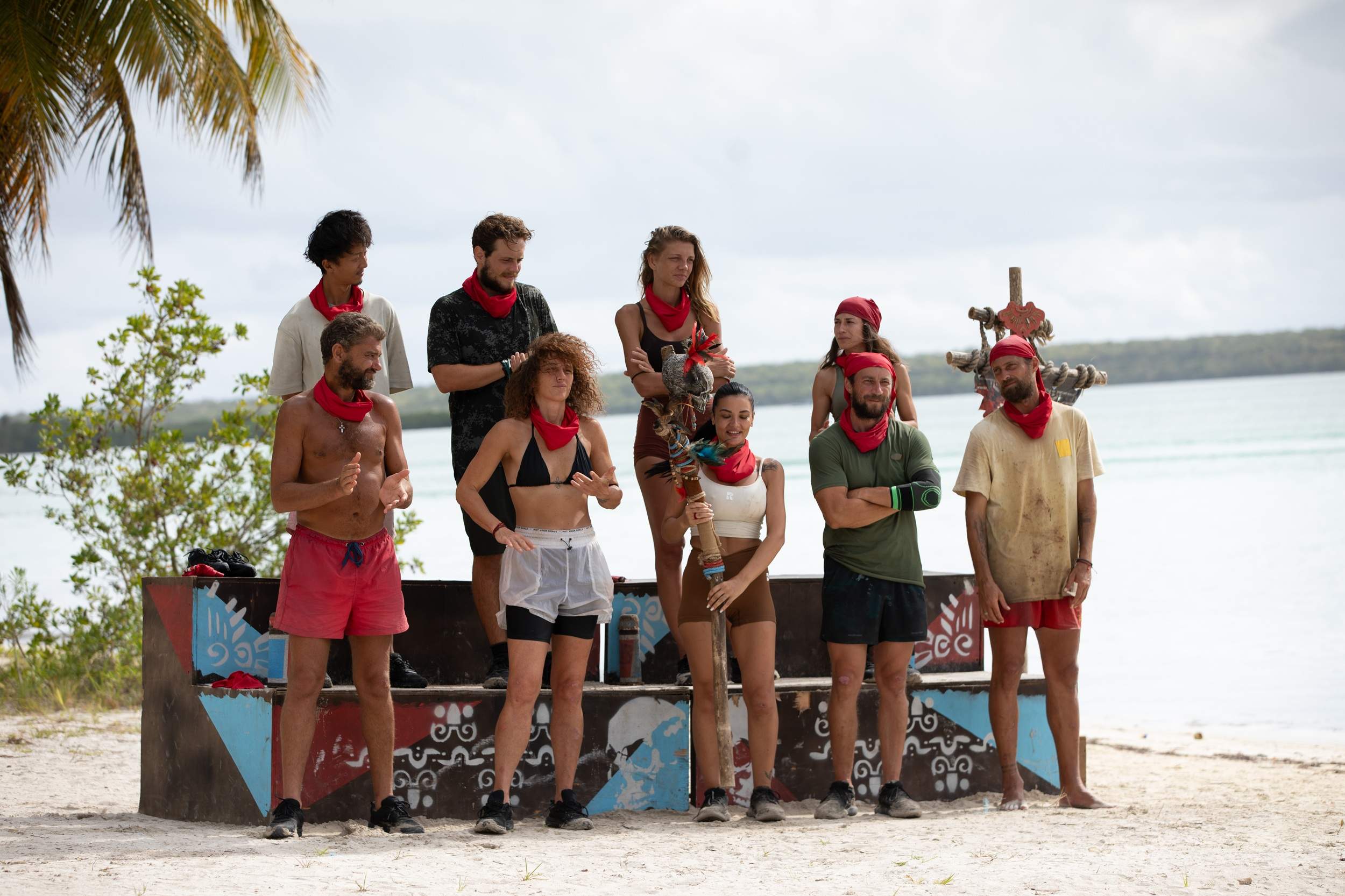 Cea de-a șasea victorie consecutivă a Faimoșilor în jocul pentru Imunitate a avut loc într-o ediție lider absolut de audiență! Diseară, un nou Războinic va părăsi Survivor