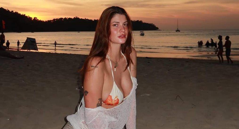 Laura Giurcanu, în vacanță