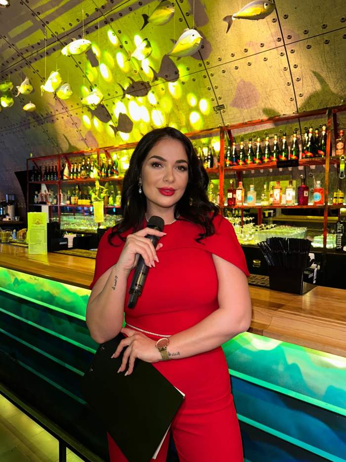 Deea Maxer prezinta un eveniment