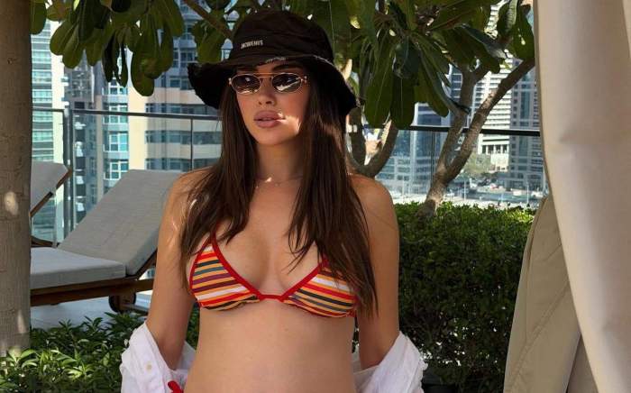 Iustina Loghin, în costum de baie