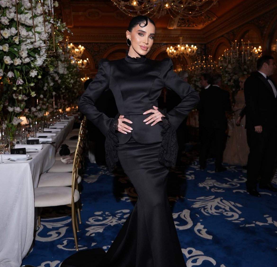 Adelina Pestrițu, la un resturant