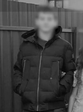 Dănuț, elev în clasa a VIII-a la Școala Gimnazială „Mihai Eminescu” din Ipotești, s-a simțit rău în timpul orei de educație fizică și a leșinat sub privirile colegilor și profesorilor