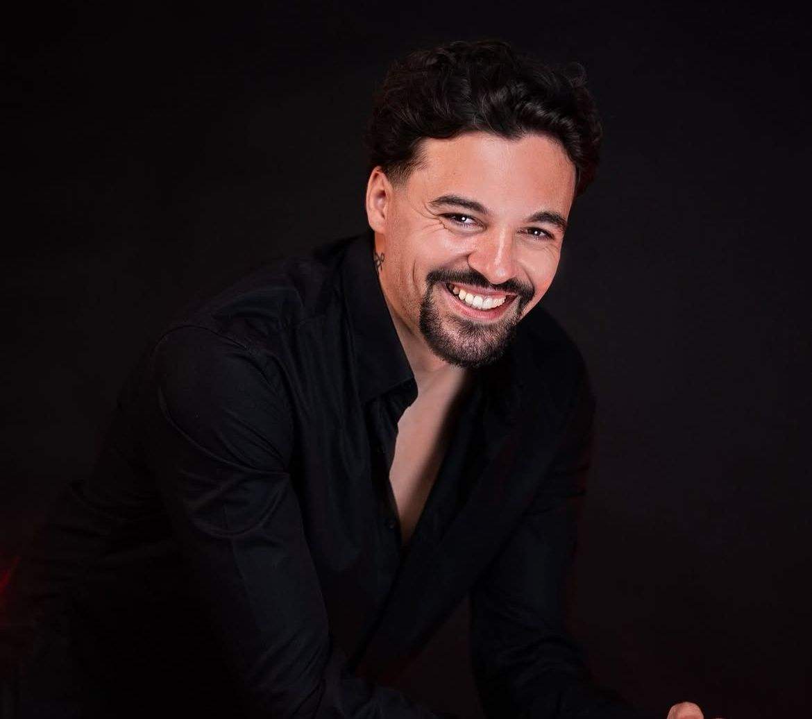 Adrian Petre, la ședința foto