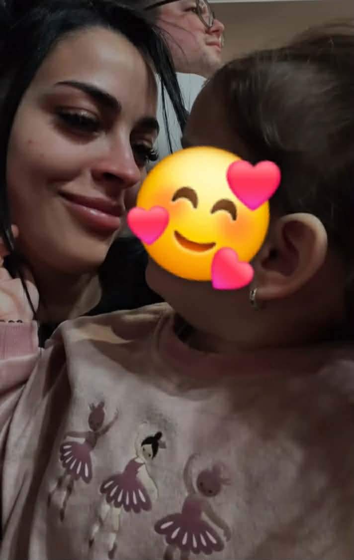 Ema Oprișan și fetița ei