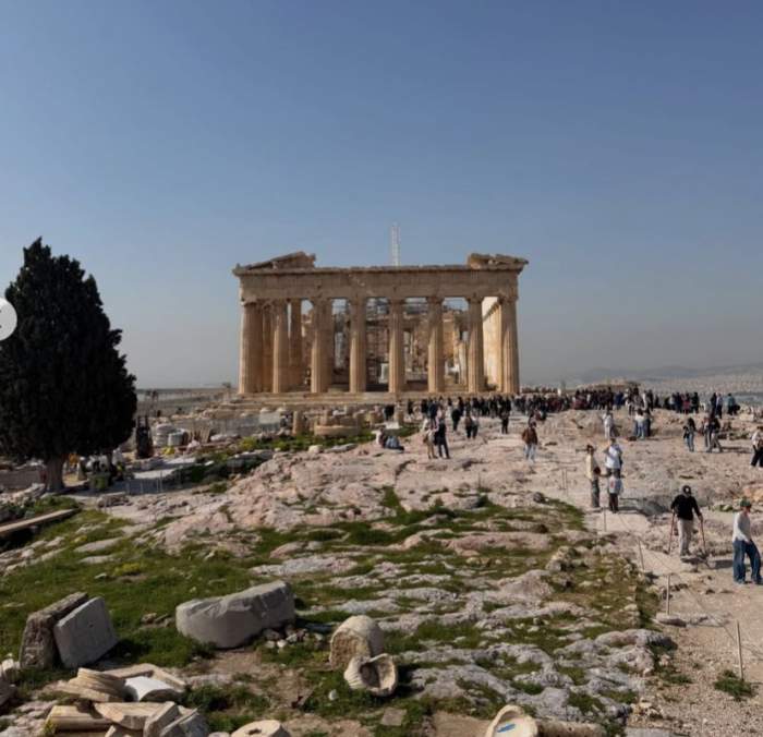 Locul în care se află Alexandru Ion și soția