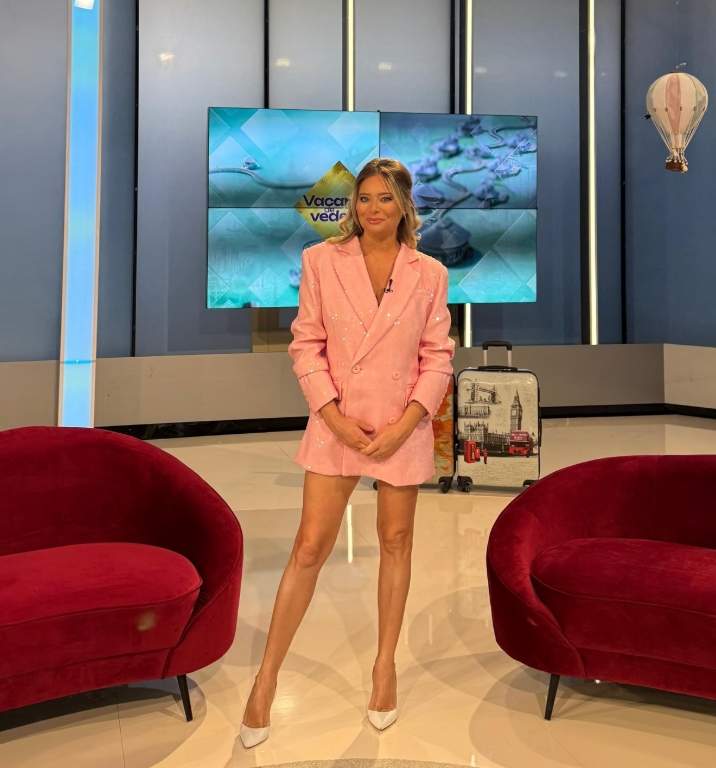 laura cosoi la emisiune