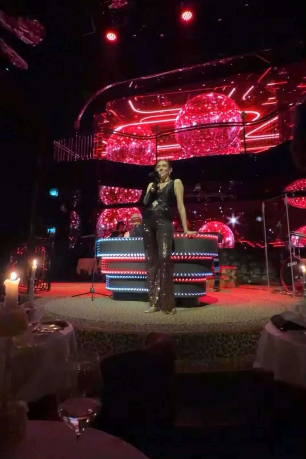 Petrecere fabuloasă de ziua de naștere a Biancăi Drăgușanu! Totul arată în ca filme