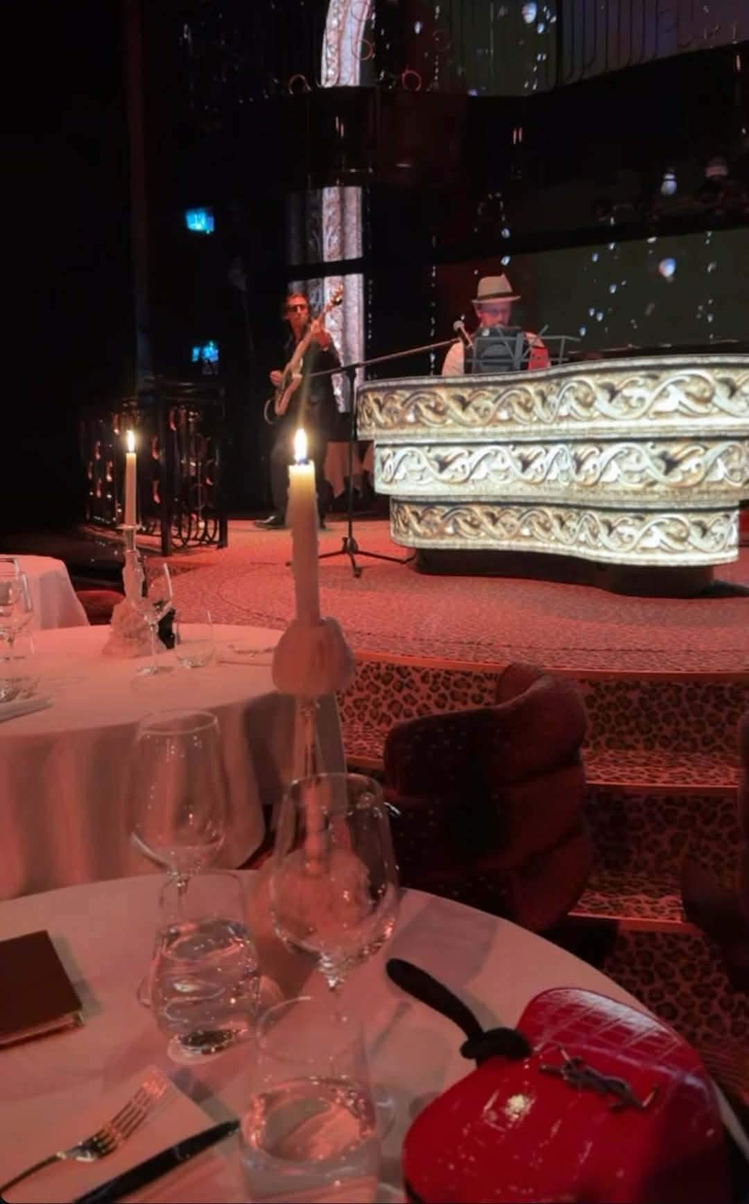 Petrecere fabuloasă de ziua de naștere a Biancăi Drăgușanu! Totul arată în ca filme