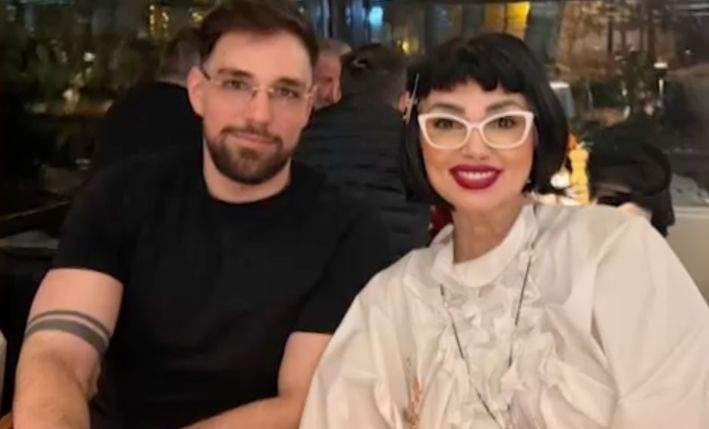 Ozana Barabancea, alături de fiul ei, Andrew