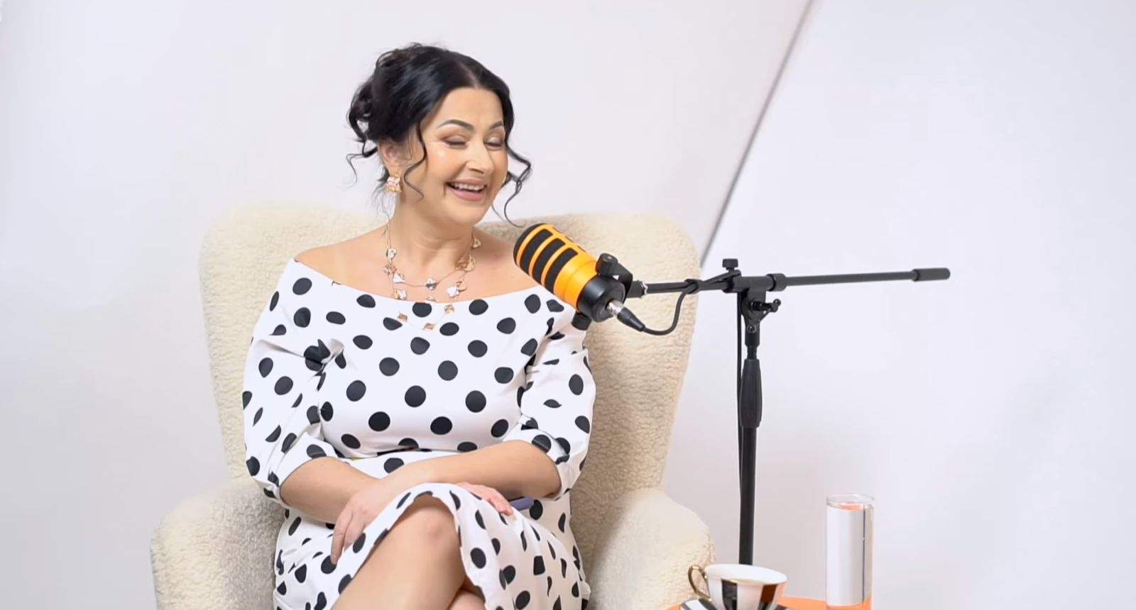 Gabriela Cristea, la un podcast