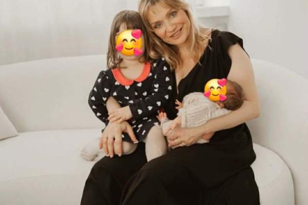Cristina Cioran și cei doi copii ai ei