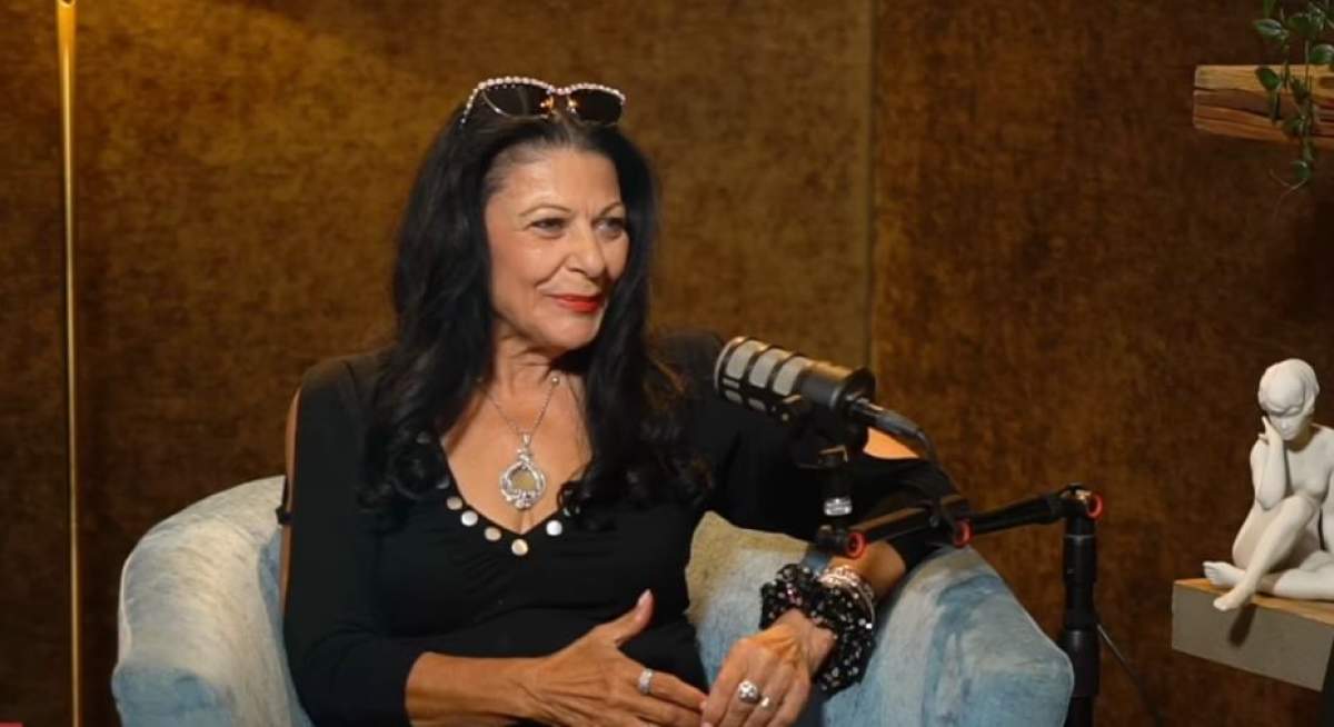 Elena Cârstea, la podcast