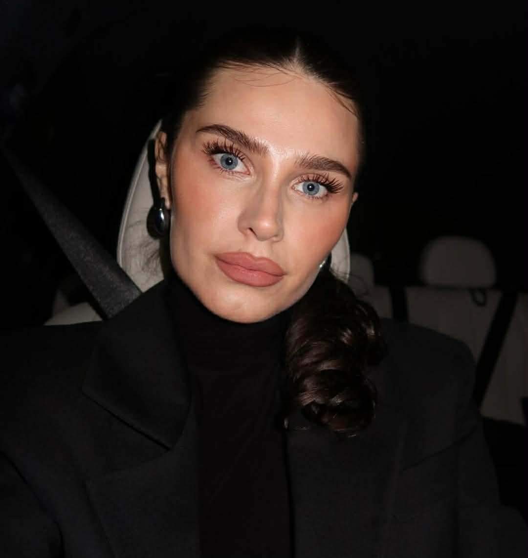 Larisa, iubita lui Gabi Torje