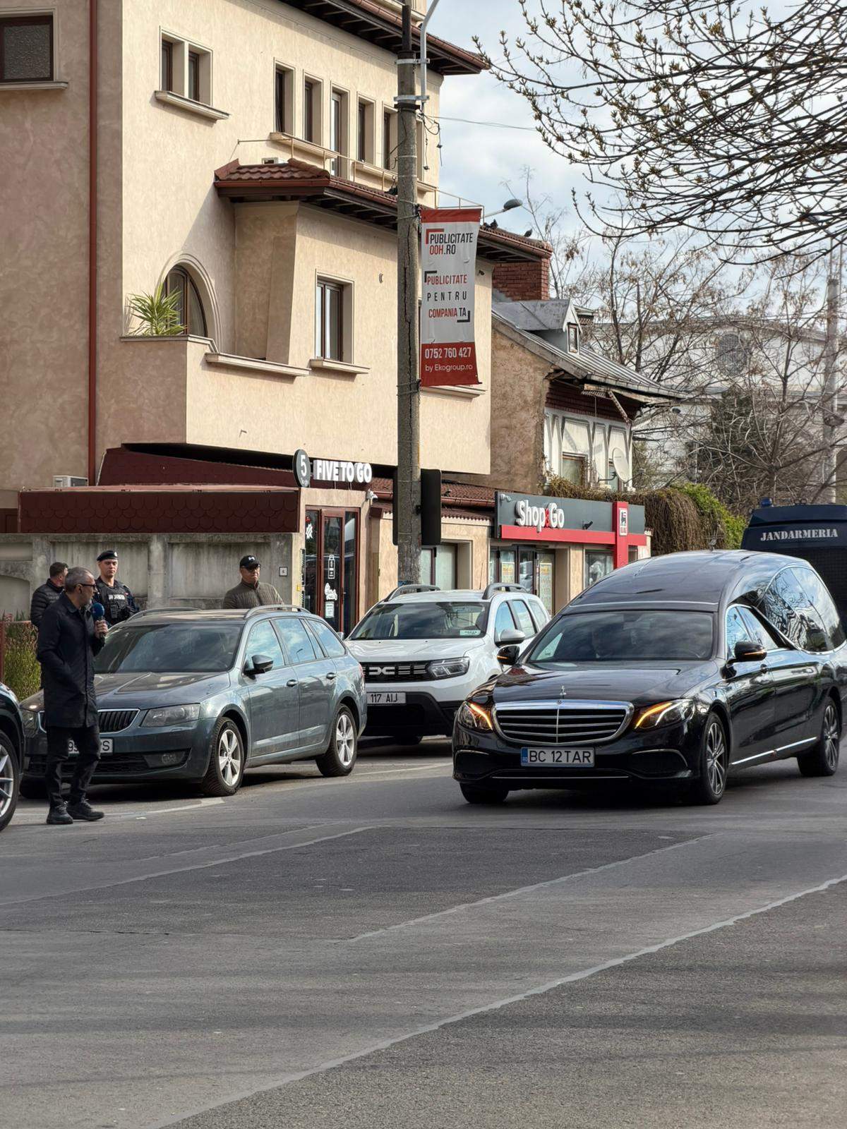 Mircea Lucescu, ultimul drum! Legendele nu mor… Imagini în timp real de la ceremonia de înmormântare