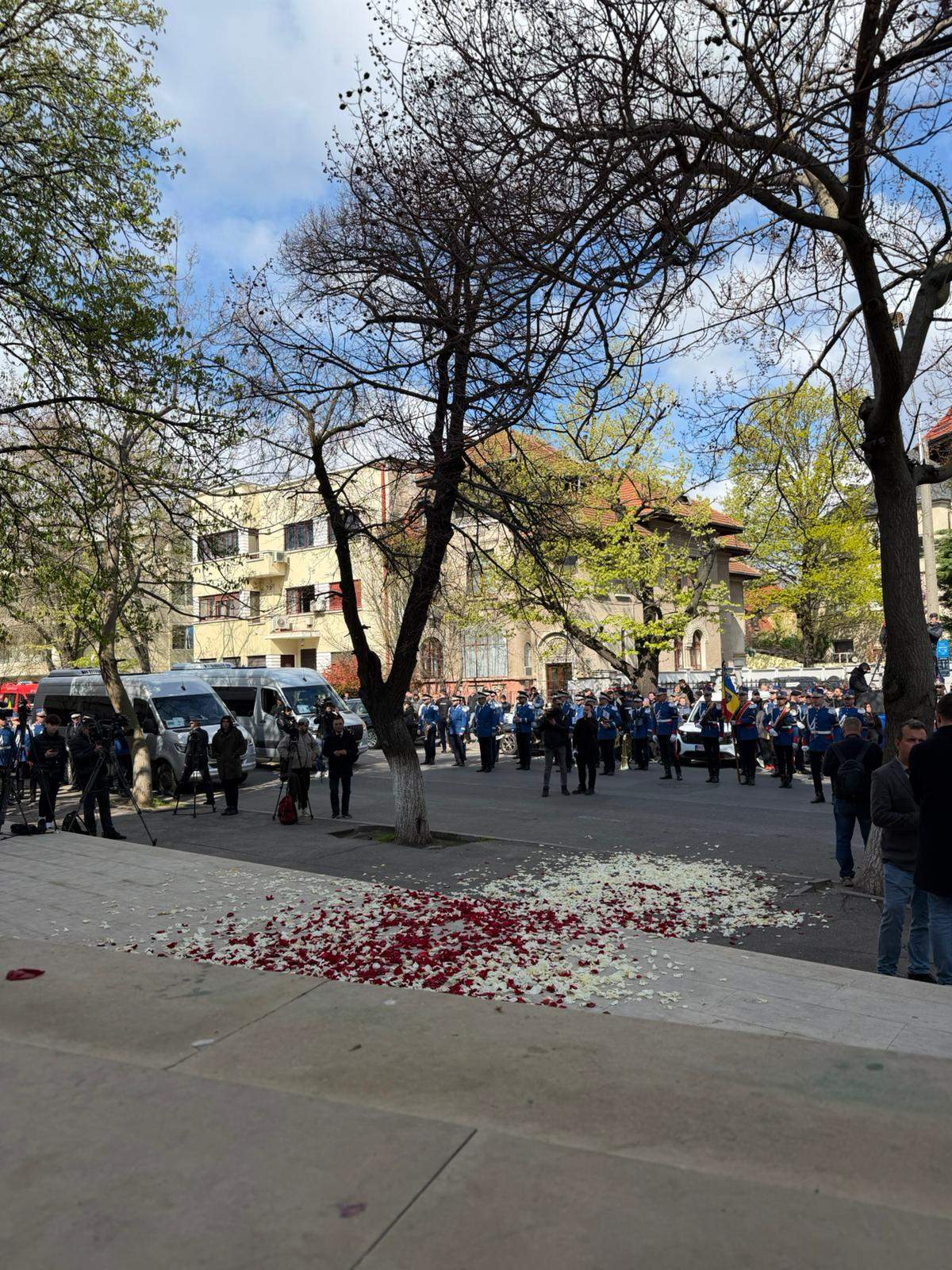 Mircea Lucescu, ultimul drum! Legendele nu mor… Imagini în timp real de la ceremonia de înmormântare