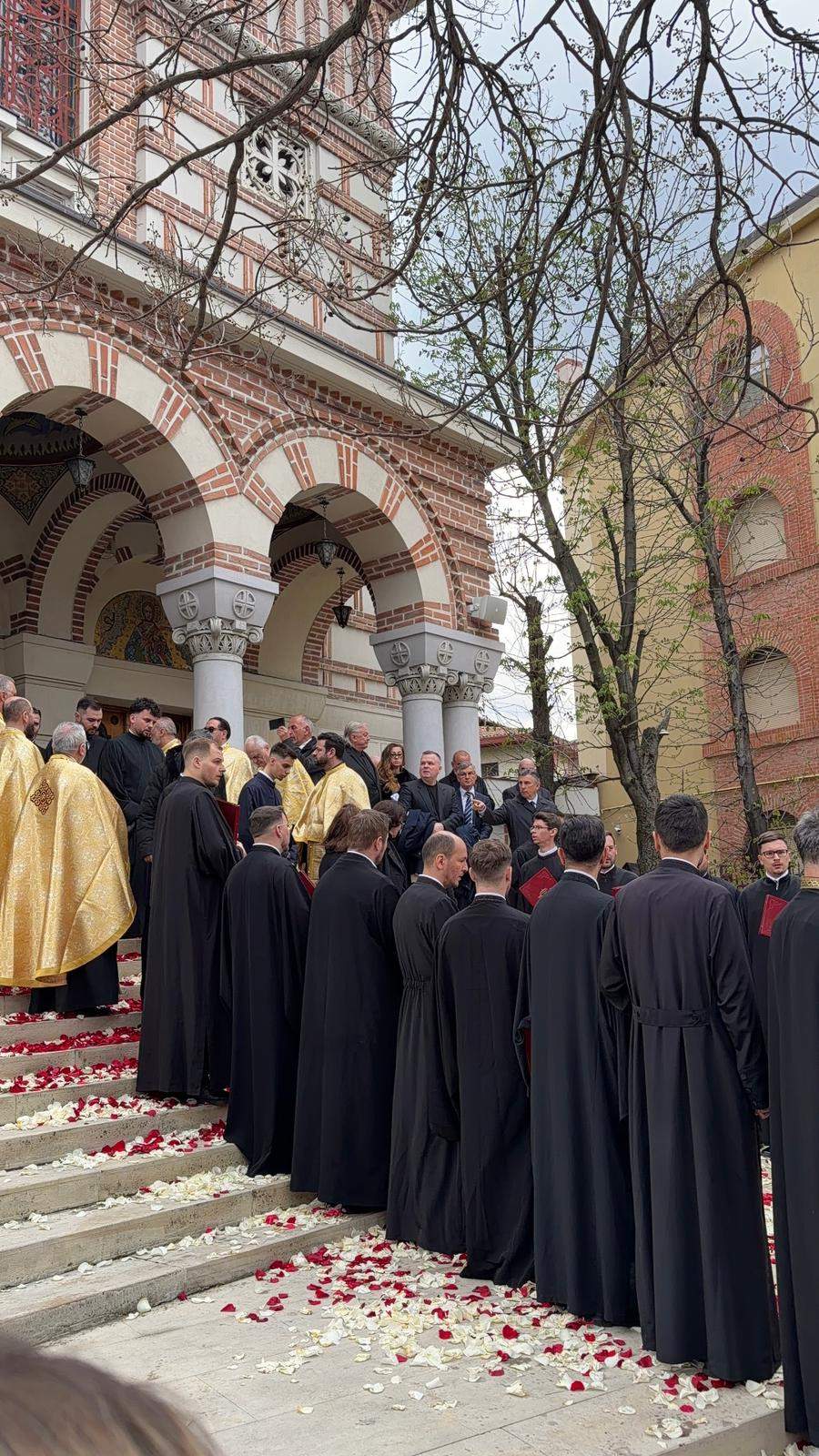 Mircea Lucescu, ultimul drum! Legendele nu mor… Imagini în timp real de la ceremonia de înmormântare