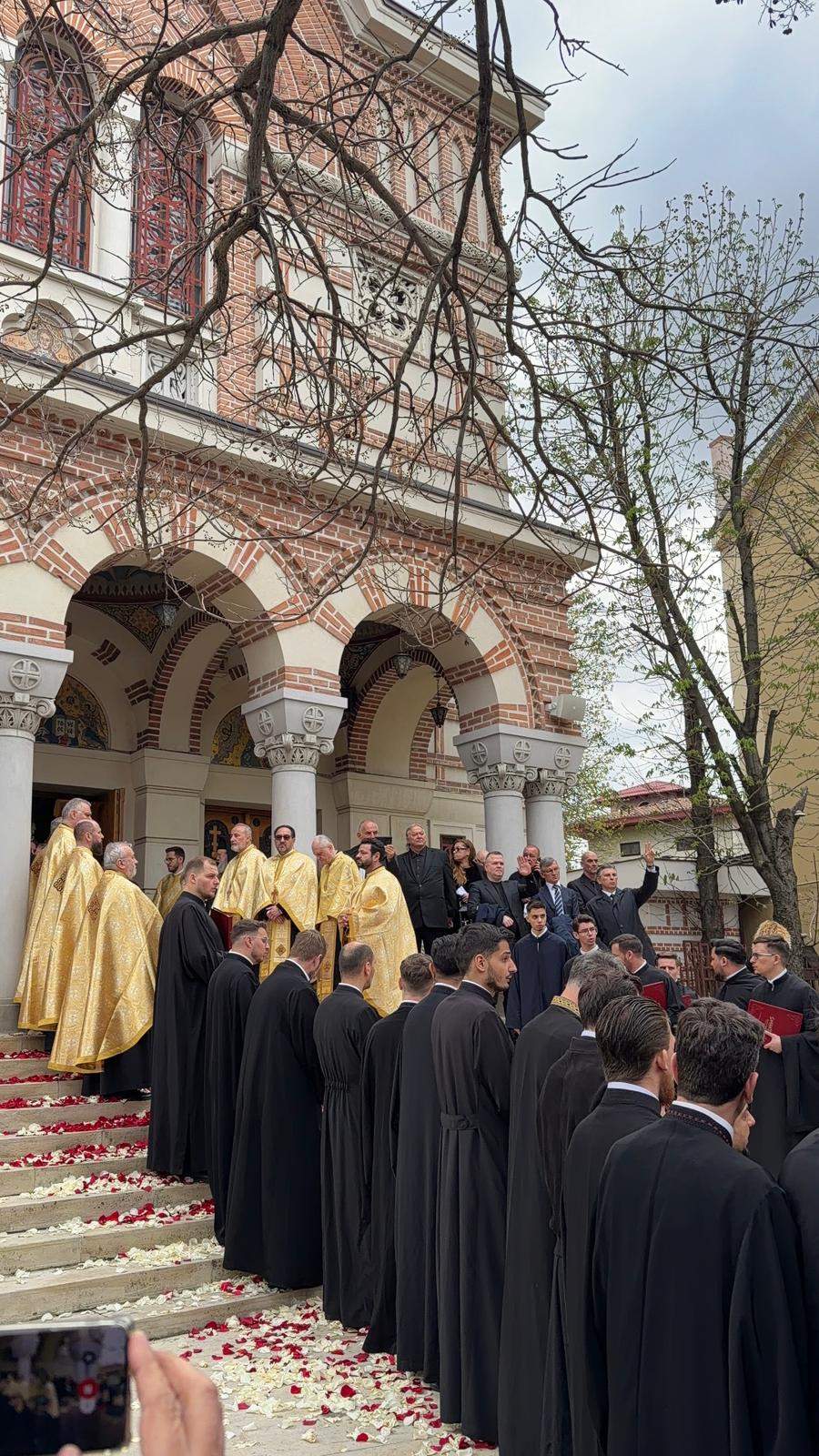 Mircea Lucescu, ultimul drum! Legendele nu mor… Imagini în timp real de la ceremonia de înmormântare
