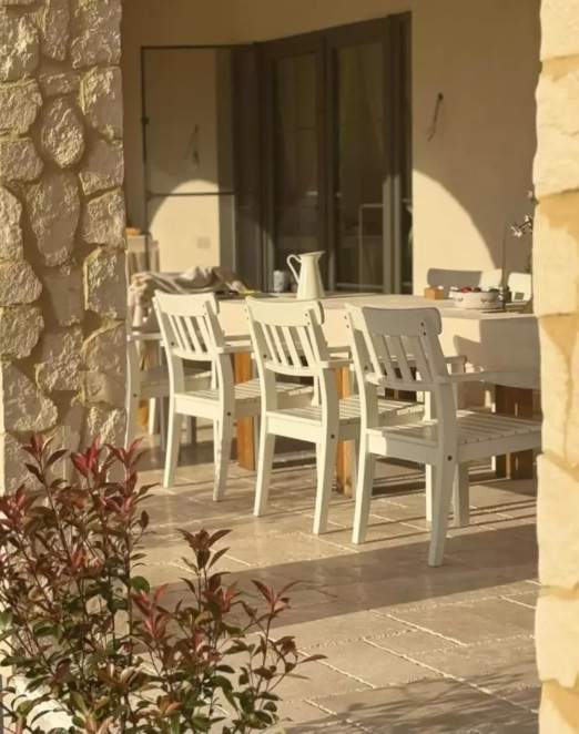 Cum arată casa Adelei și a lui Radu Vâlcan de la Șușani, din afară! Prezentatorul de la Insula Iubirii adoră să petreacă timpul acolo