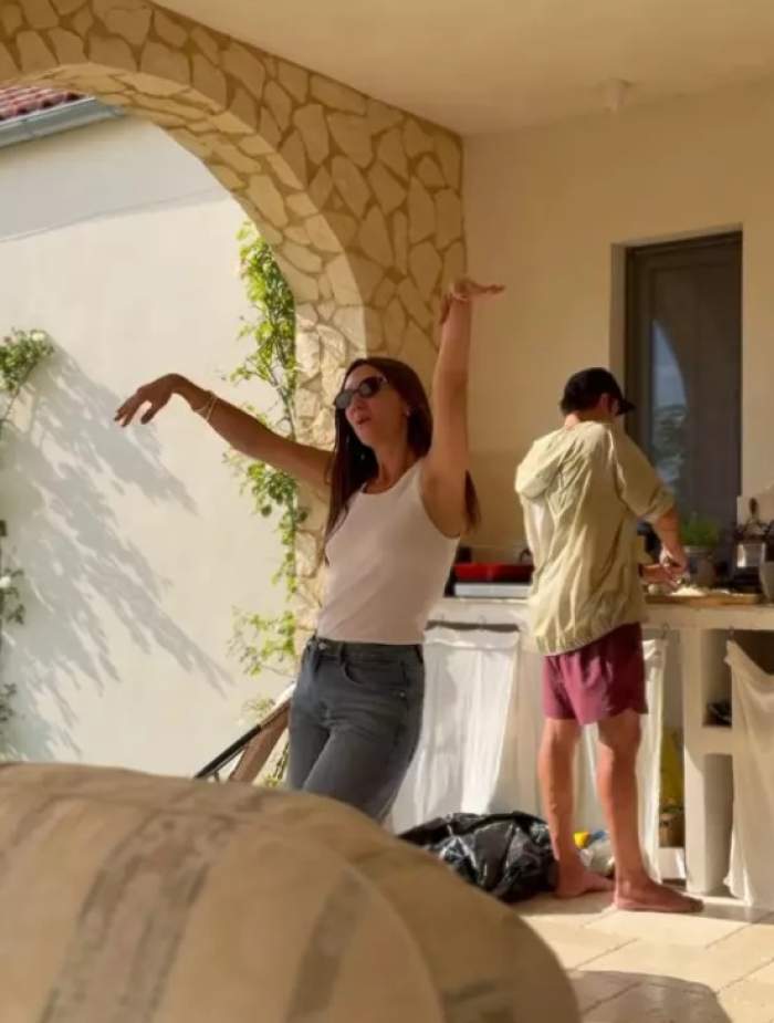 Cum arată casa Adelei și a lui Radu Vâlcan de la Șușani, din afară! Prezentatorul de la Insula Iubirii adoră să petreacă timpul acolo