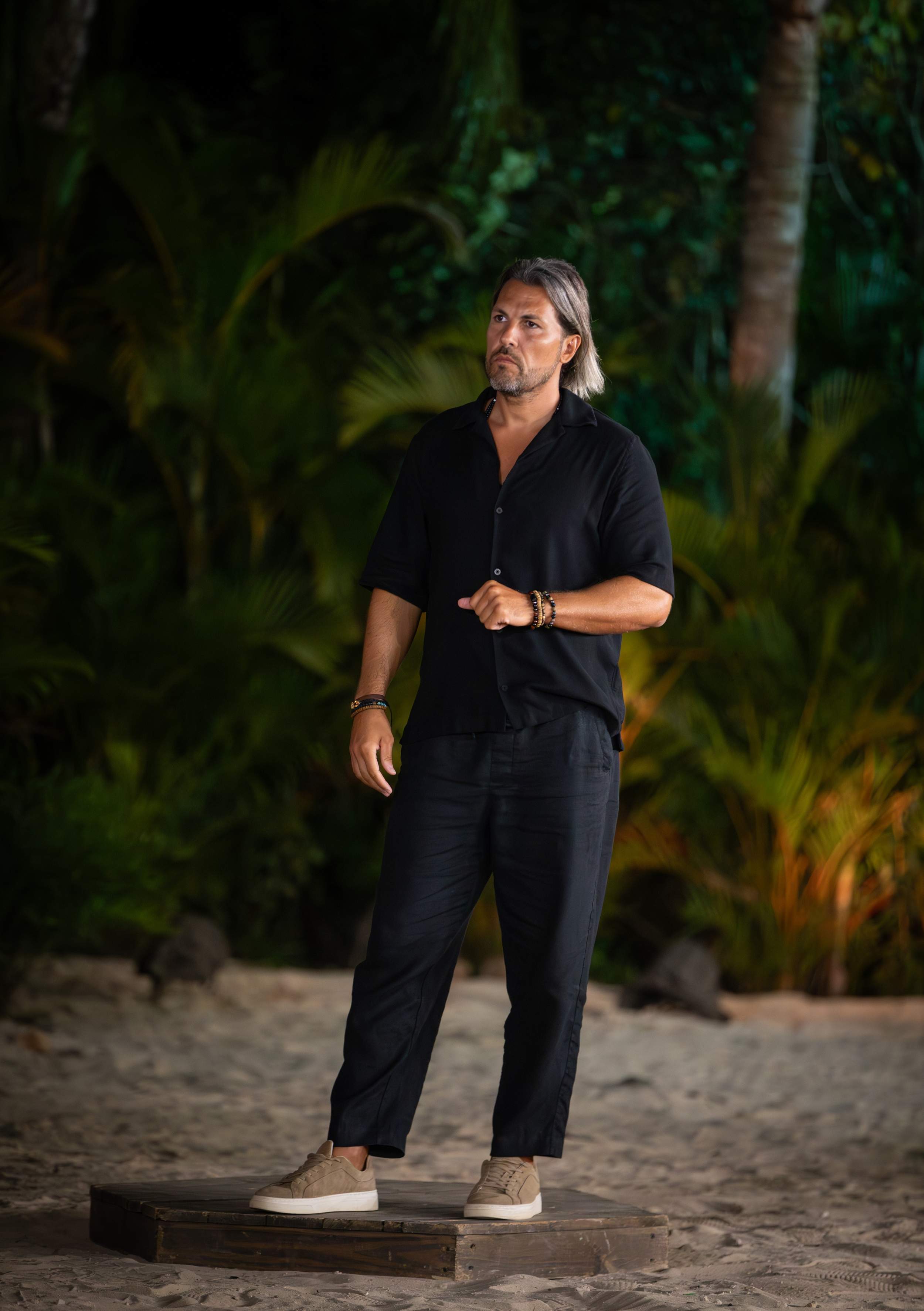 Diseară, într-o ediție specială de Paște, unul dintre concurenții din tribul Faimoșilor va primi a doua șansă, după eliminare și va ajunge în Exil! Survivor, lider de audiență în Seara de Înviere!