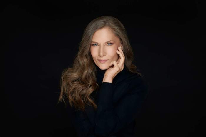 Ce ritual are Romanița Iovan în fiecare dimineață. Obiceiul care o menține tânără