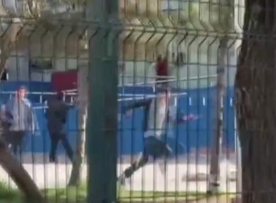 Atac armat într-o școală! 17 persoane, printre care 10 elevi, au fost rănite după ce un băiat de 17 ani a deschis focul